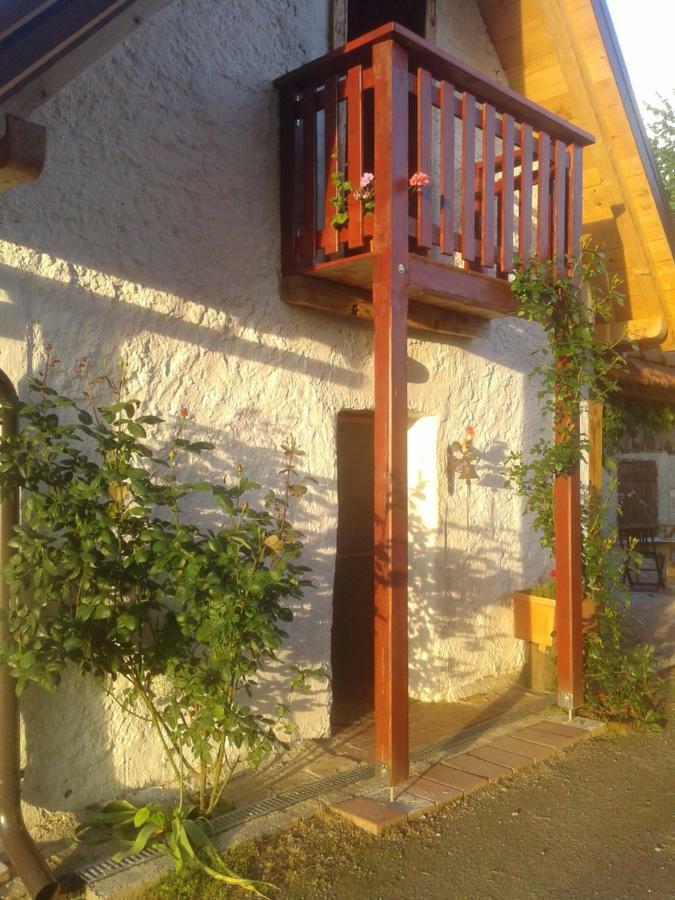 Latin Hotel Plaški Eksteriør billede